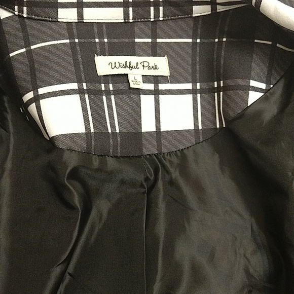 Coat - Picture 4 of 4